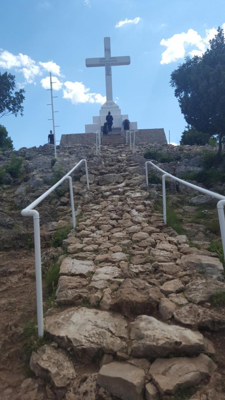 ホテル Pansion Ruzic Međugorje エクステリア 写真
